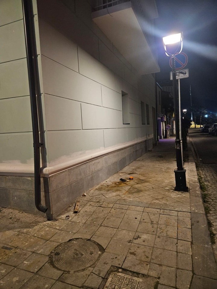 Офис — ул. Кутаиси, 3 · 20/21
