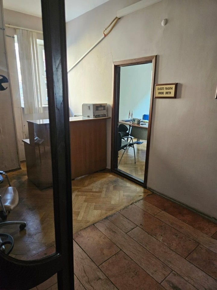 Офис — ул. Кутаиси, 3 · 10/21