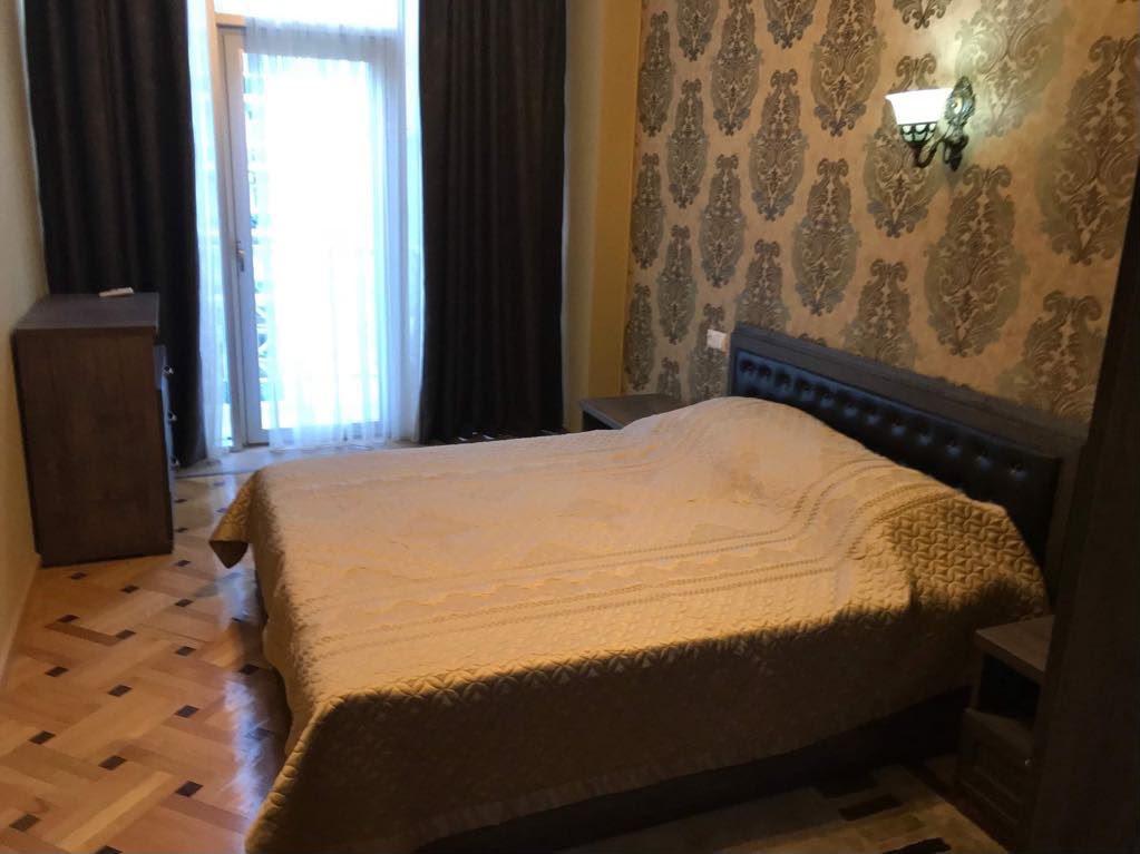 Batum’da kiralık 3 odalı daire — David Kldiashvili Sokak, 14 — 100 m² — $1.000/ay · 6/14