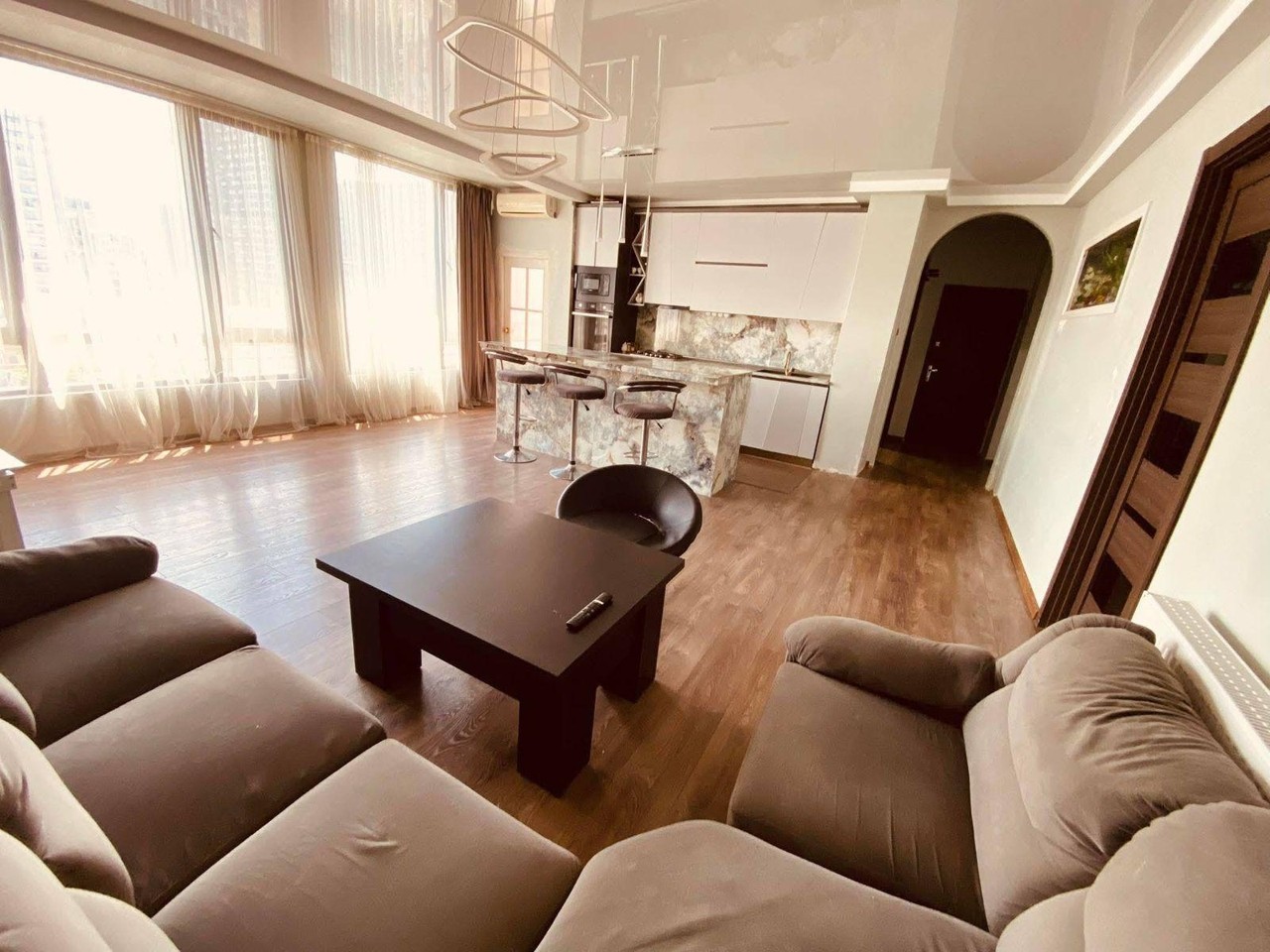 Batum’da kiralık 3 odalı daire — Shalva Inasaridze Sokak, 10 — 80 m² — $750/ay · 3/5