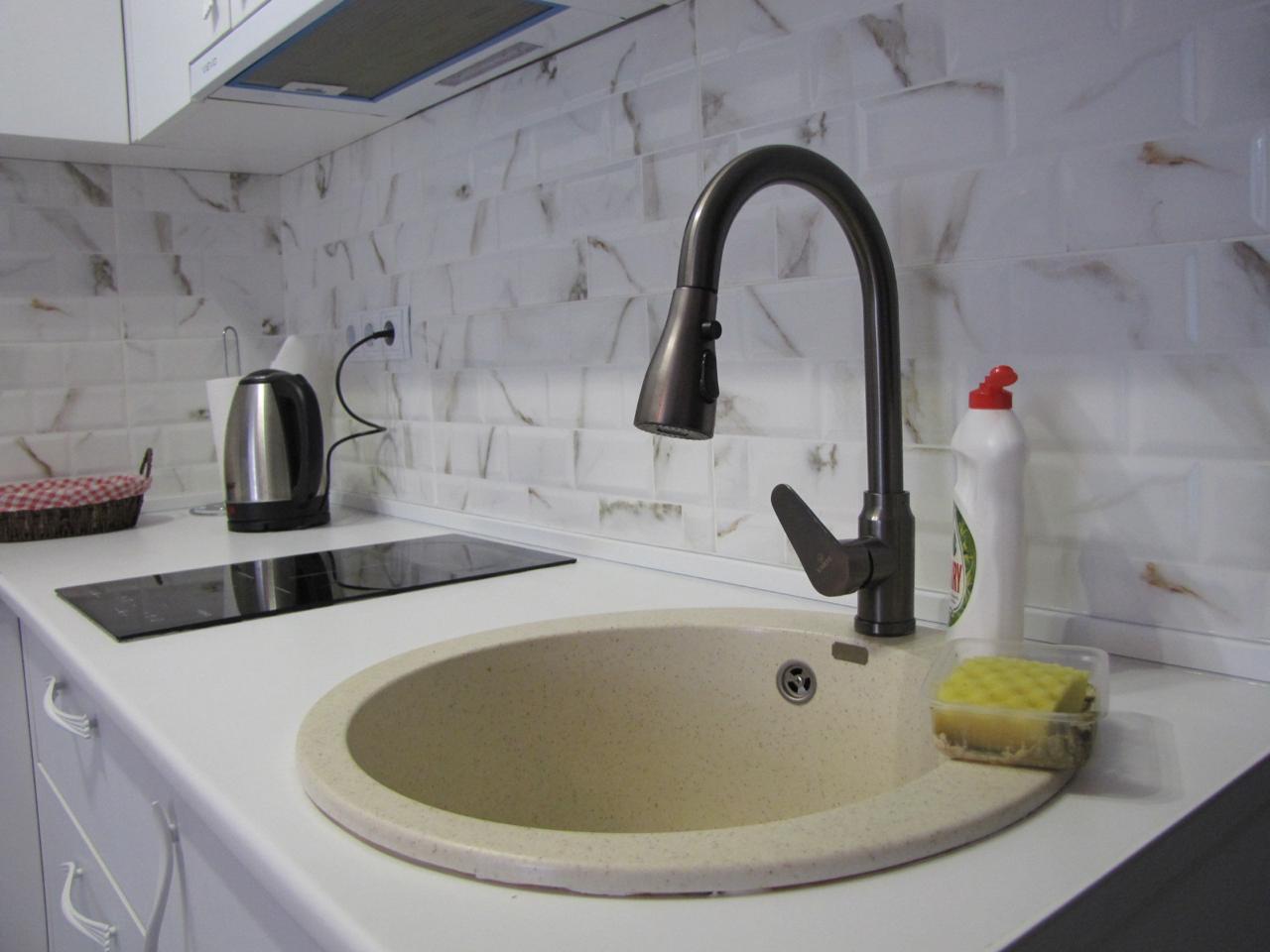 Batum’da satılık 2 odalı daire — SMG Palace — 58 m² — $94.000 · 4/5