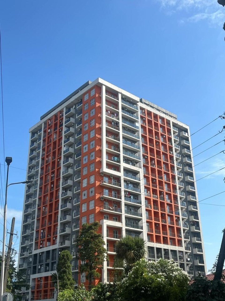 3-комнатная квартира — 1-й переулок Ангиса, 41а · 8/8