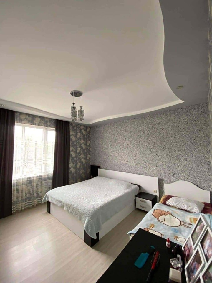 Batum’da kiralık 4 odalı ev — Adlia 1. Çıkmaz Sokak, 5 — 190 m² — $1.400/ay · 6/21