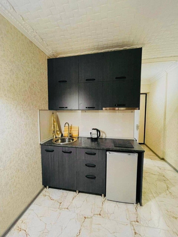 Batum’da kiralık stüdyo daire — Sherif Khimshiashvili Sokak, 47 — 30 m² — $300/ay · 3/5