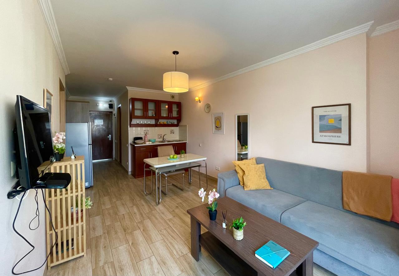 Batum’da kiralık 2 odalı daire — Orbi Residence — 47 m² — $650/ay · 4/5
