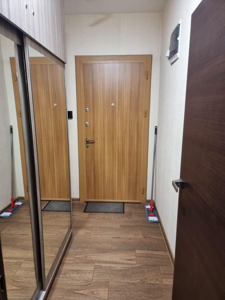 2-комнатная квартира — ул. Эгнате Ниношвили, 2 · 13/18